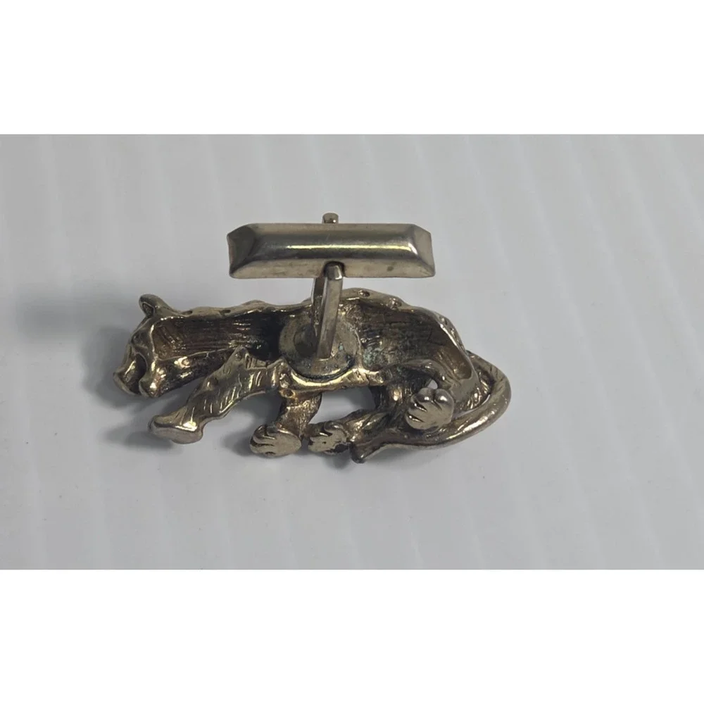Vintage Signed SWANK Goldtone Leopard Cufflinks 1.5